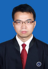 黄健  律师